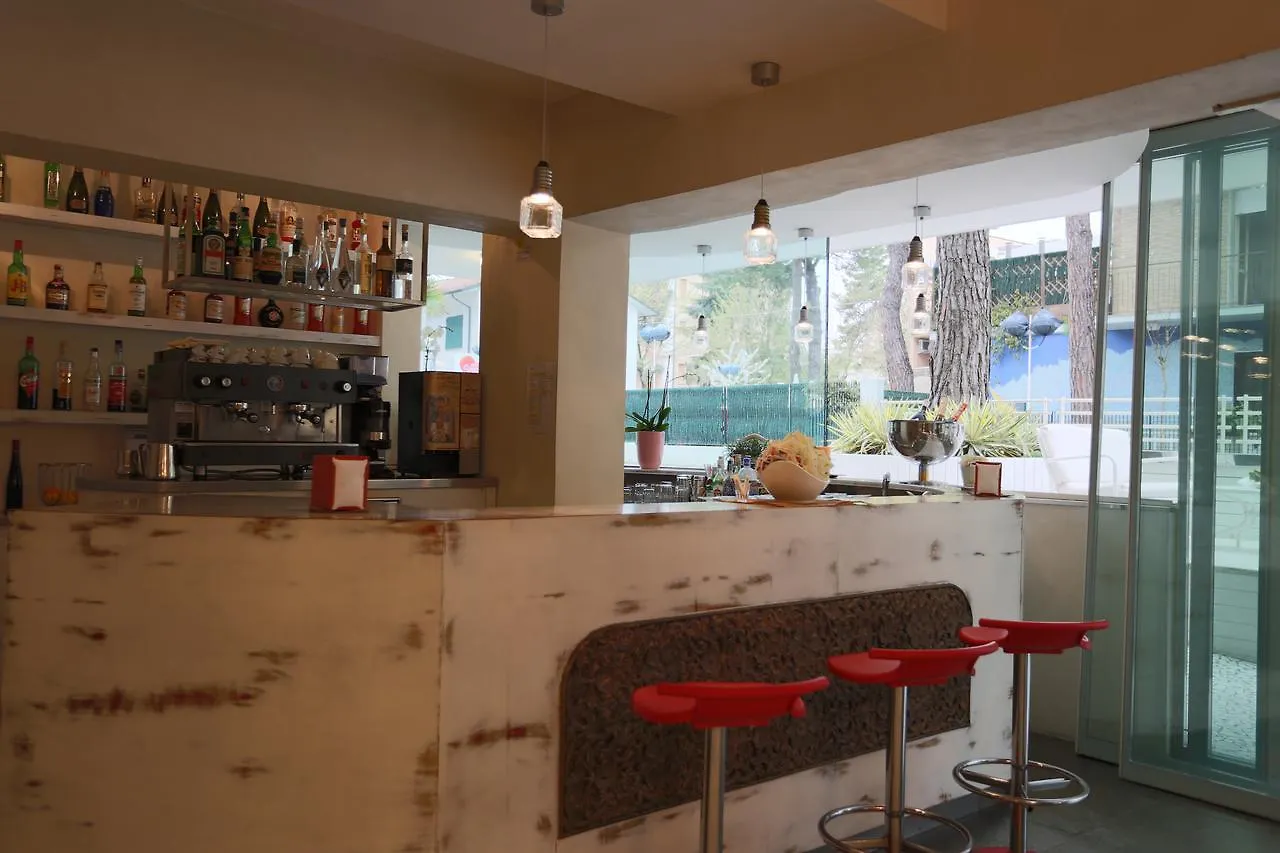 ***  Hotel Caribia Pinarella Cervia Italien