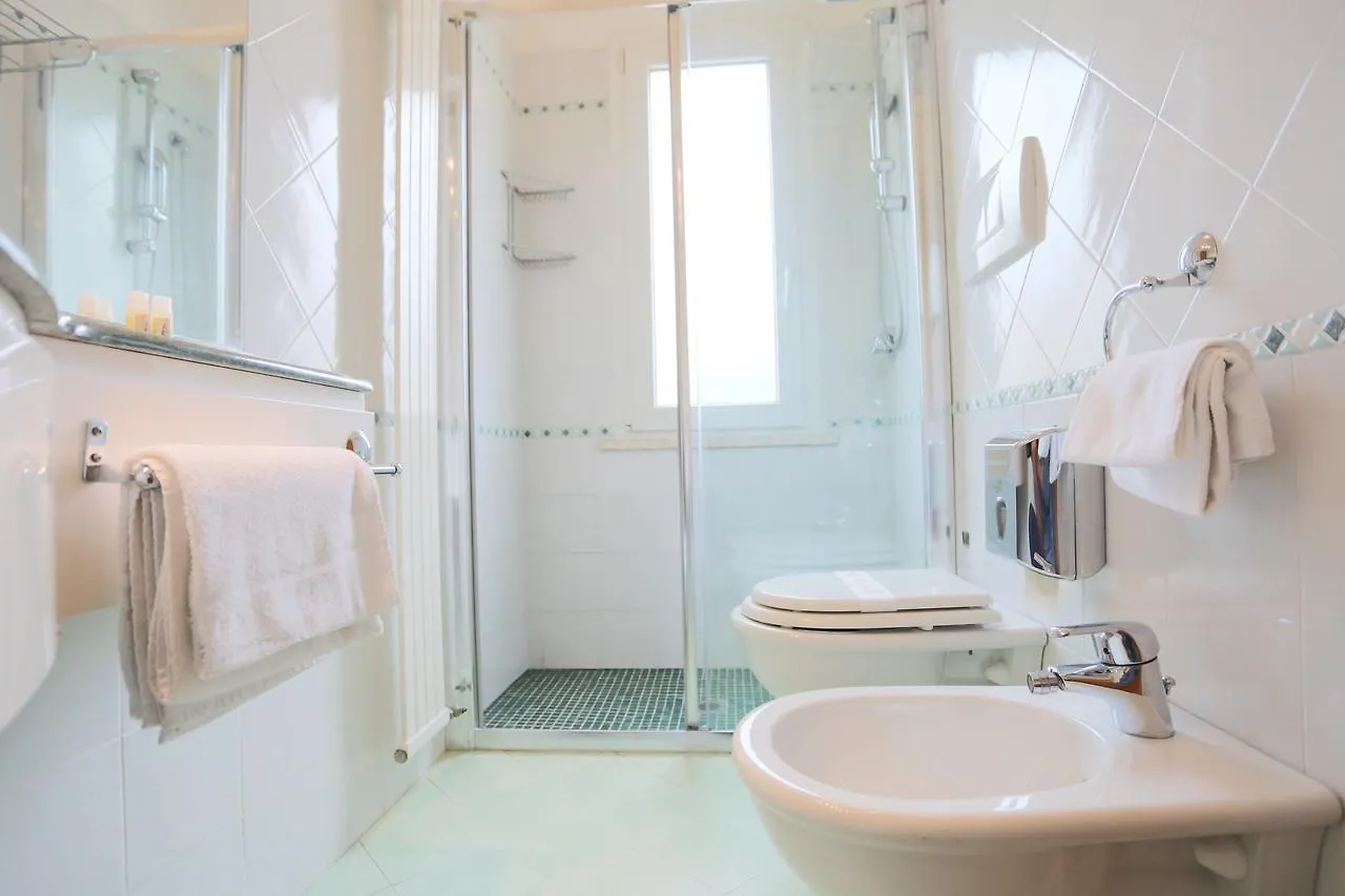 Hotel Caribia Pinarella Cervia 3*,