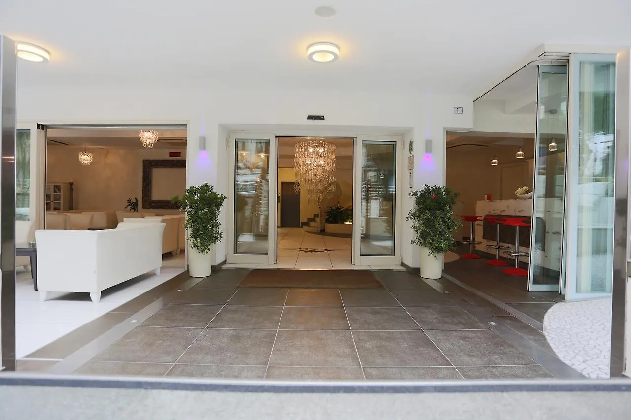 ***  Hotel Caribia Pinarella Cervia Italy